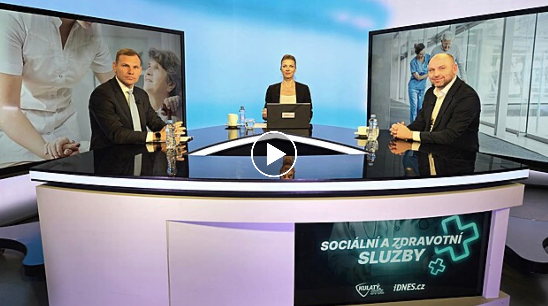 Jaká je úroveň sociálních služeb pro seniory v Česku? Debatují hosté Kulatého stolu